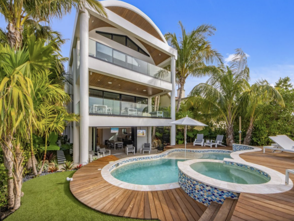 Anna Maria Island Vacation Beach Pool Home Five Bedrooms